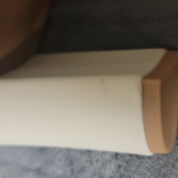 Boots - Picture 5 of 5